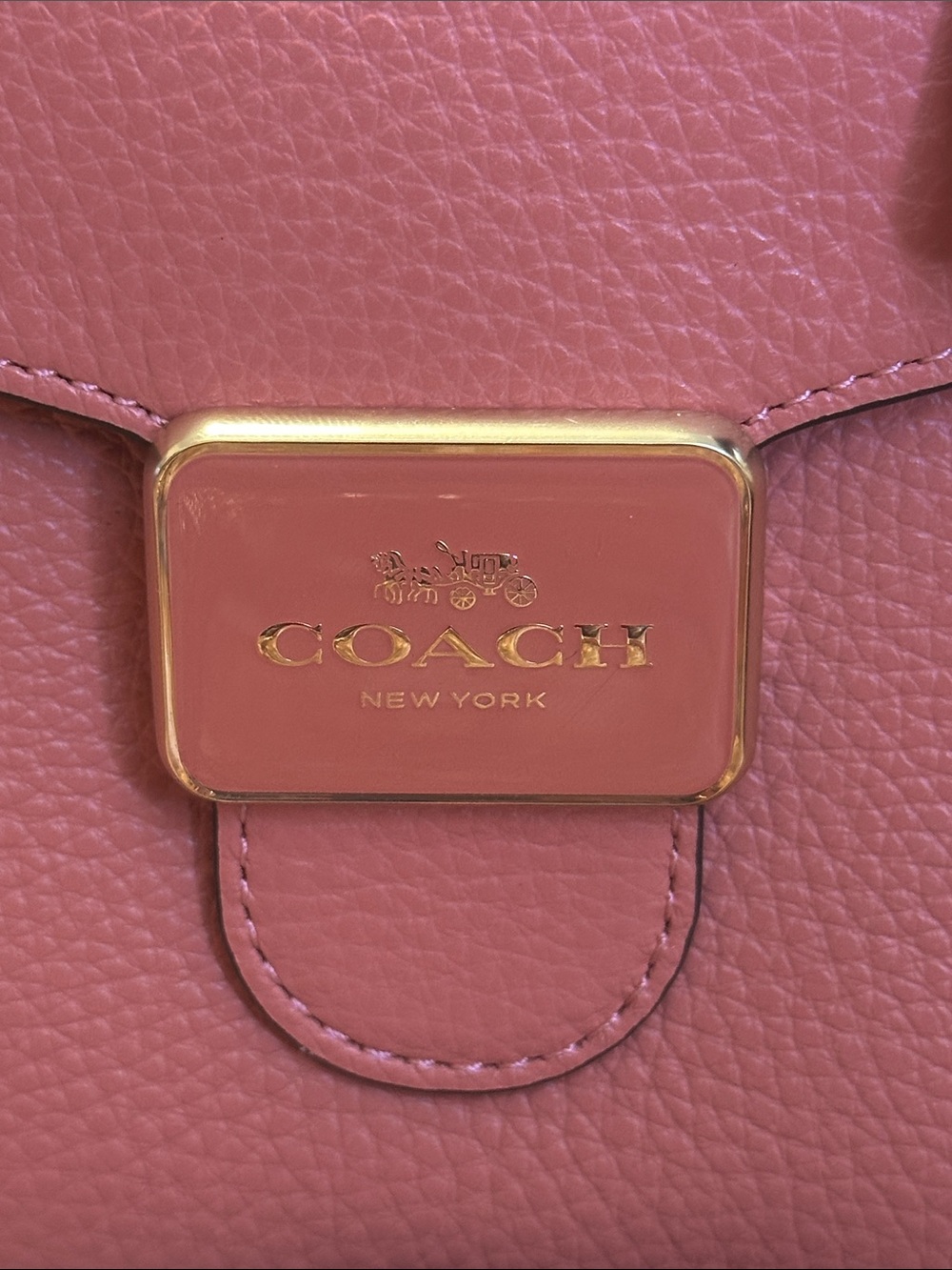 Coach mini pink pepper purse - Picture 4 of 16
